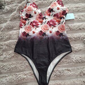 Beautiful Floral two-toned cupshe swimsuit